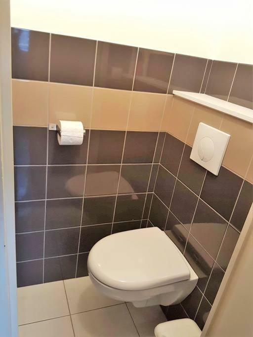 Tres Bel Appartement Centre Vitre Eksteriør billede