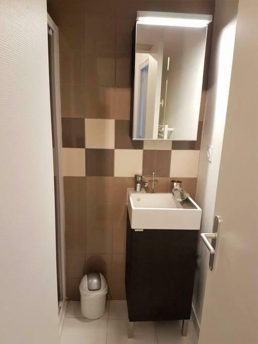 Tres Bel Appartement Centre Vitre Eksteriør billede