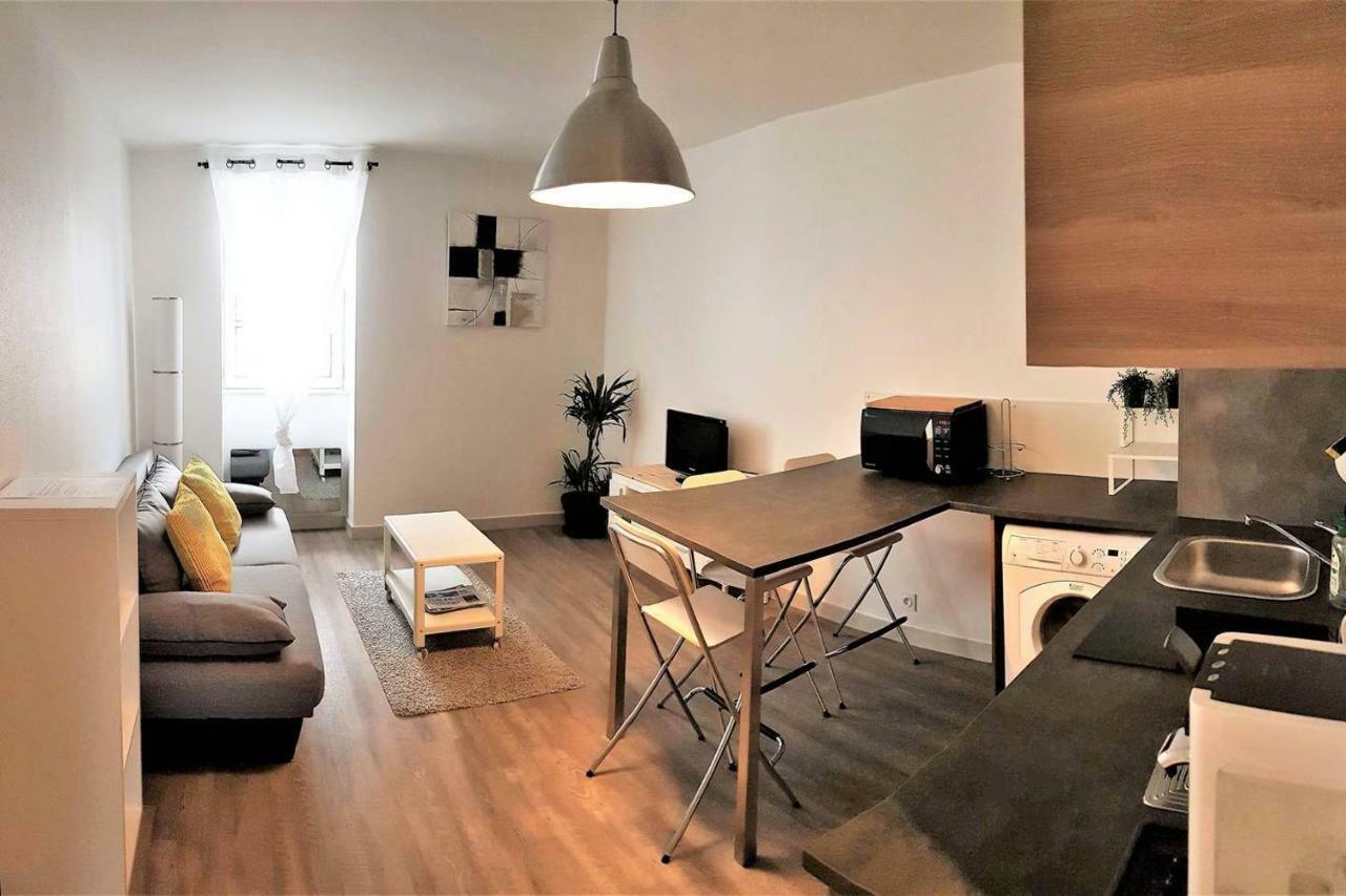 Tres Bel Appartement Centre Vitre Eksteriør billede